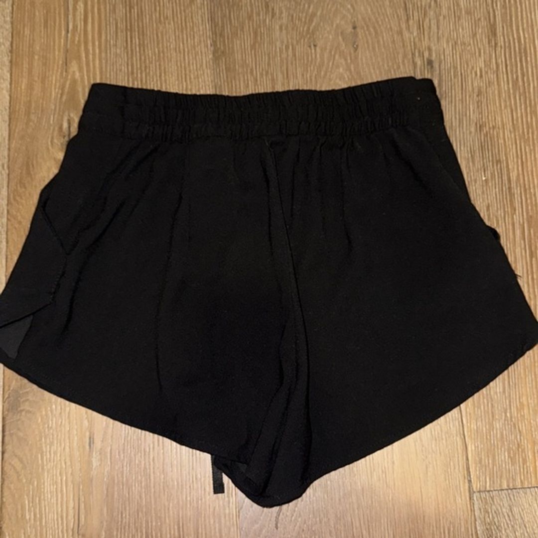 H&M Black Shorts with Dolphin Hem