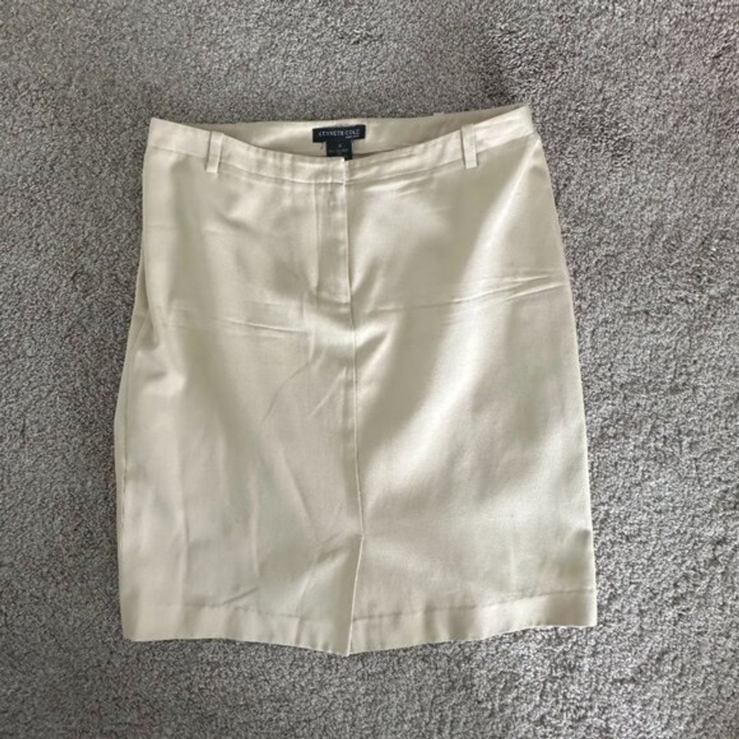 Kenneth Cole Cream Pencil Skirt | Size 4 Women’s Workwear Career Office Skirt