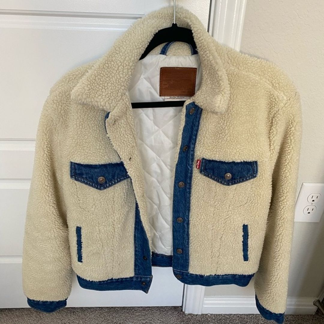Levis Sherpa Trucker Jacket