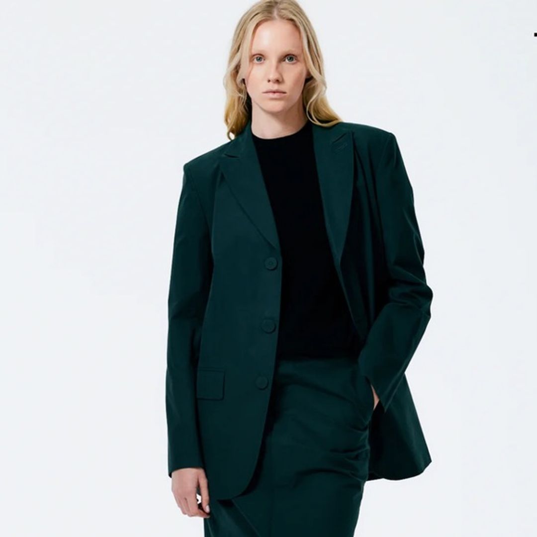 The Arun Suiting Back Men’s Spring Blazer in Green
