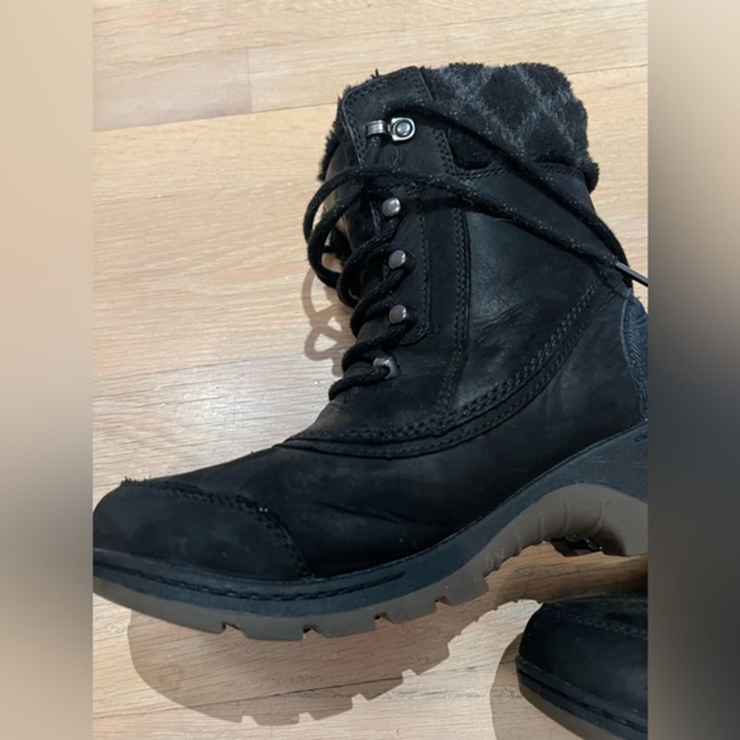 Sorel Whistler Mid Boot