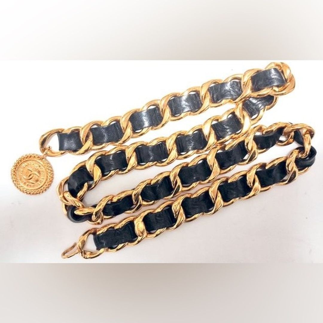 Chanel Jumbo Chain Belt Runway Medallion Necklace