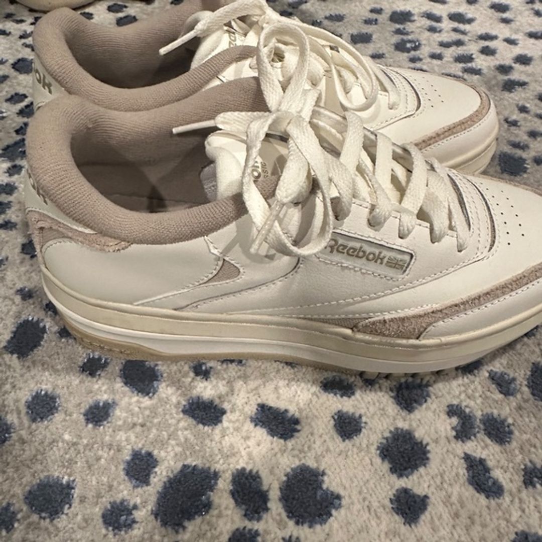 NWT Reebok Women's Beige Vital Neutral Club C Extra Sneakers