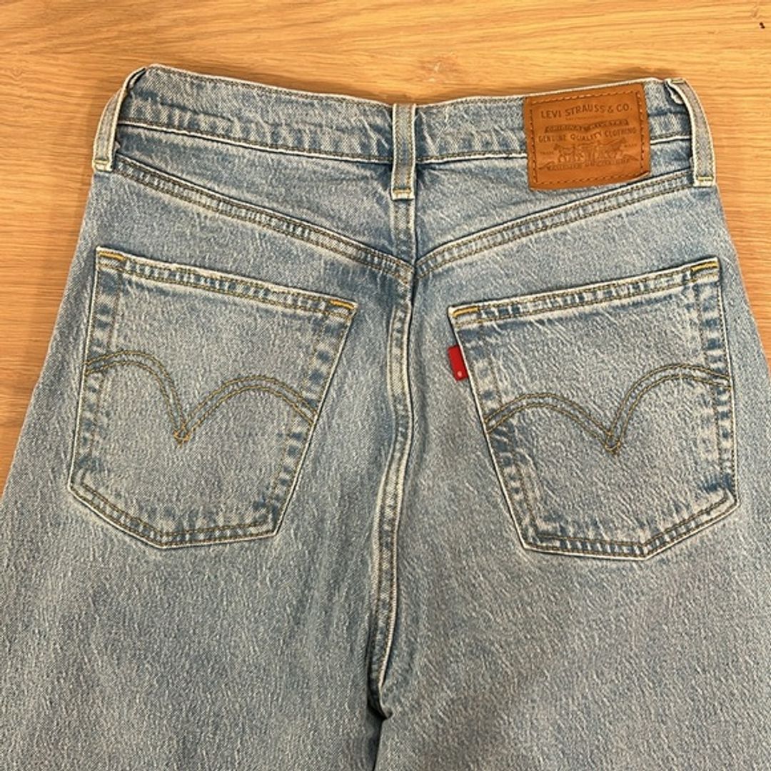 Levis Ribcage Straight Ankle Jeans