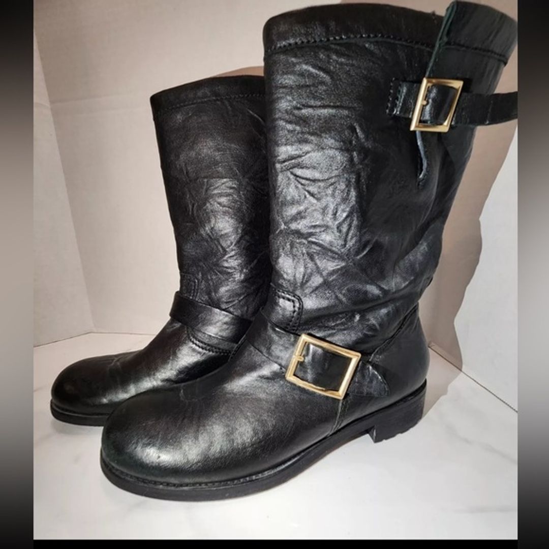 Biker buckled leather boots