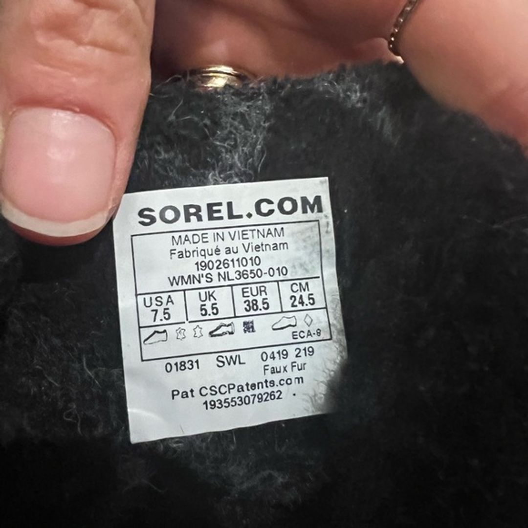 Sorel Whistler Mid Boot