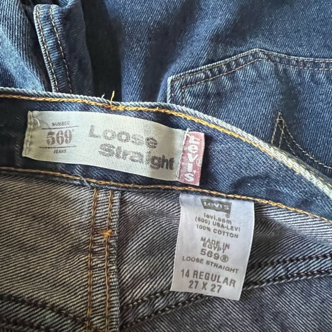 Levis Vintage Loose Straight Jeans