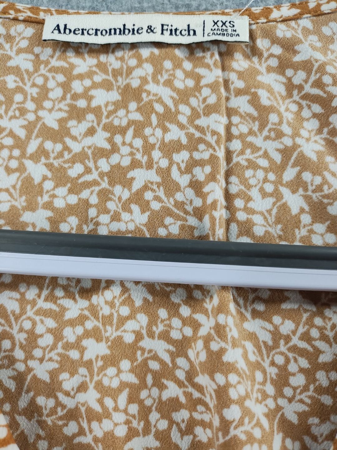 Abercrombie & Fitch Floral Crop Longsleeve Top #7