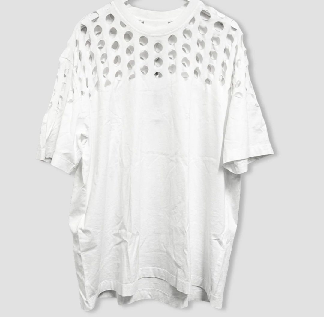 Perforated tee shirt