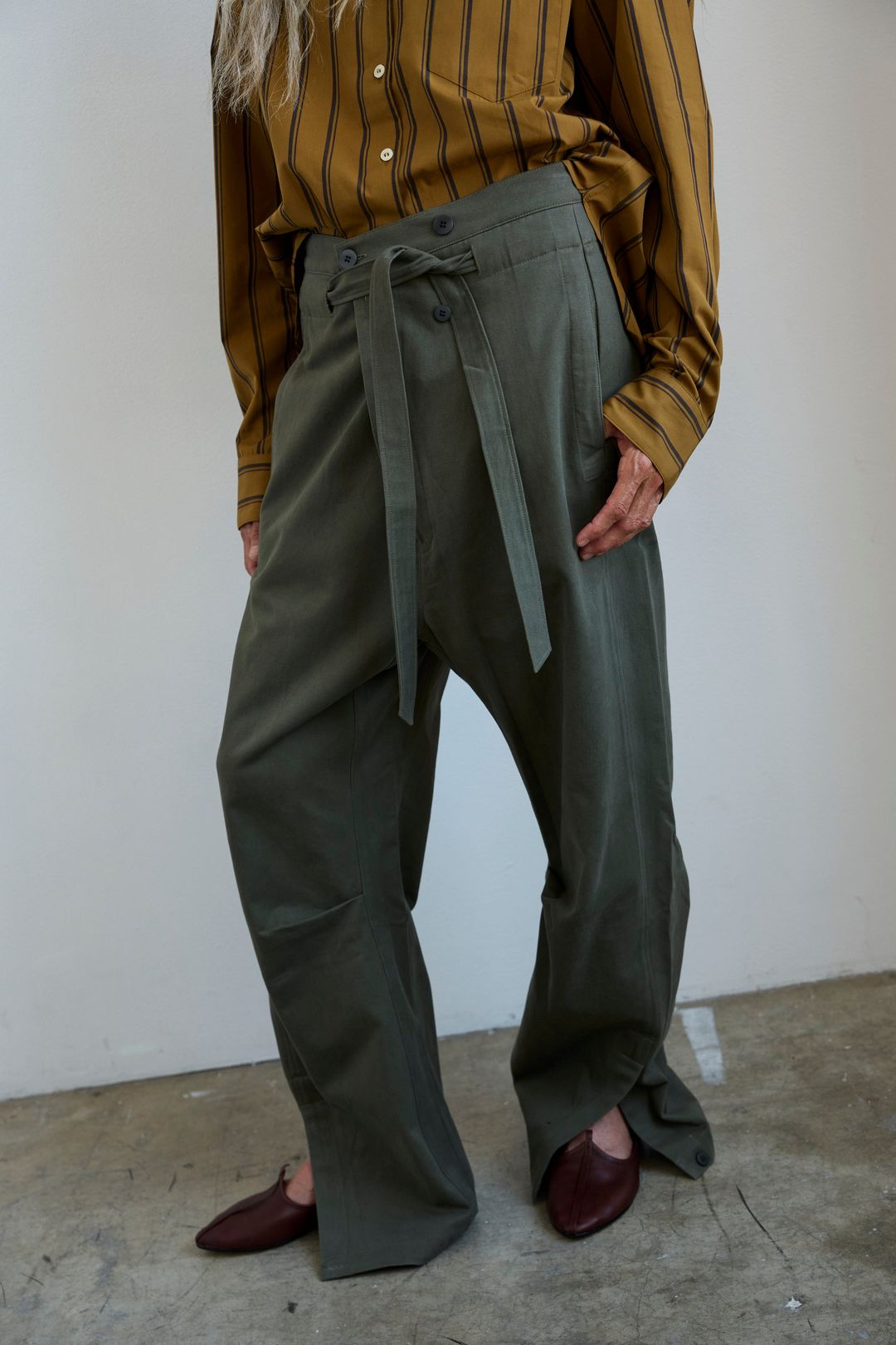 The Everything Pant in Olive #5