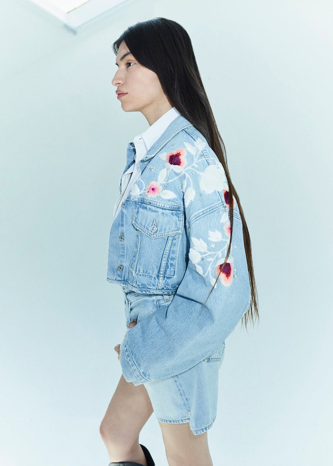 Lena Embroidered Cropped Jacket in Tulip