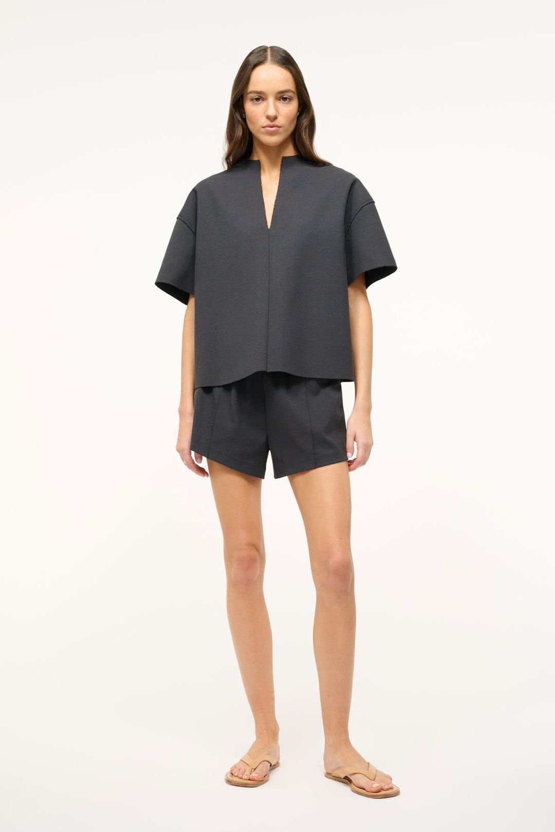 TAURUS SHORT | BLACK