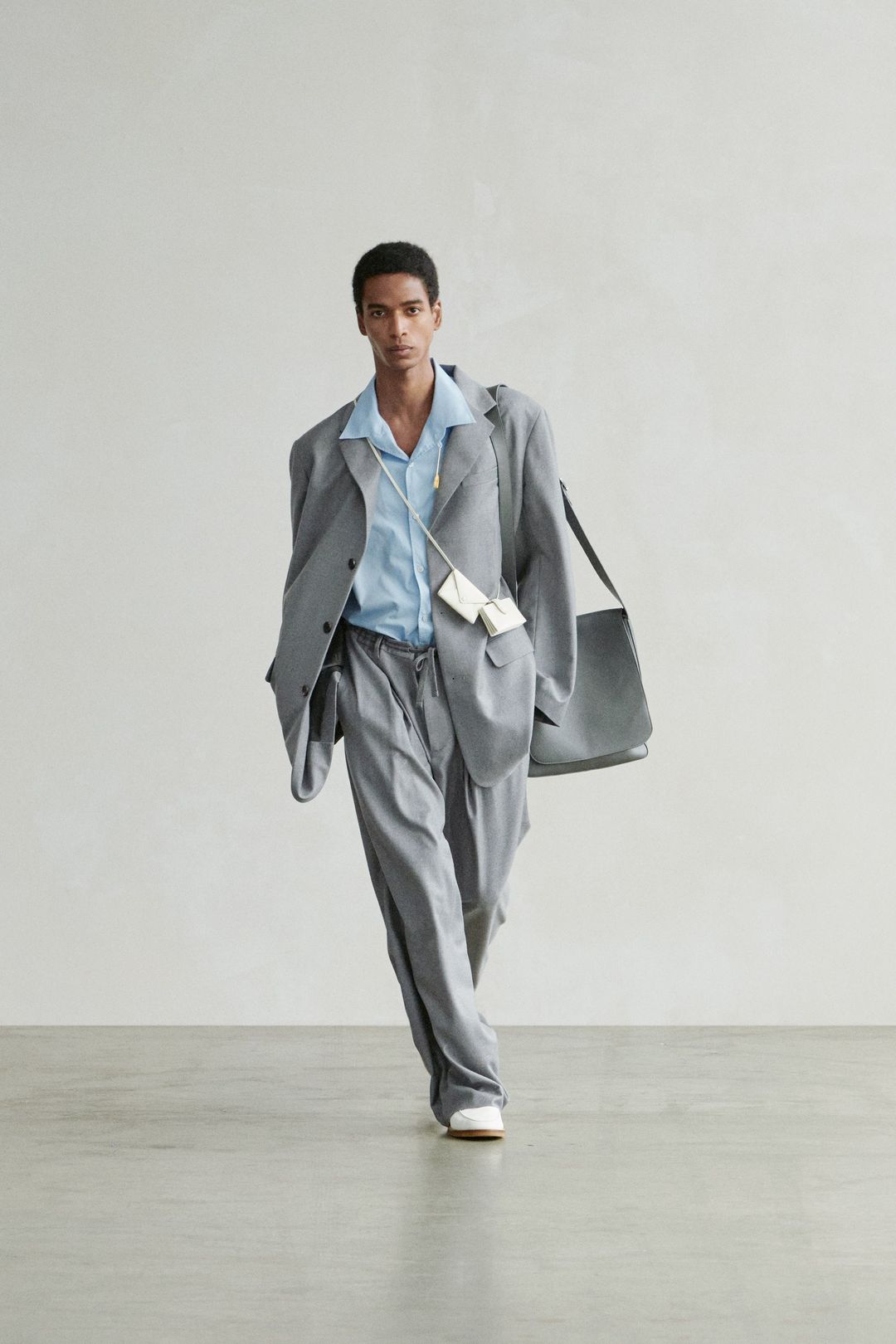 Spring 2022 :: Look 34
