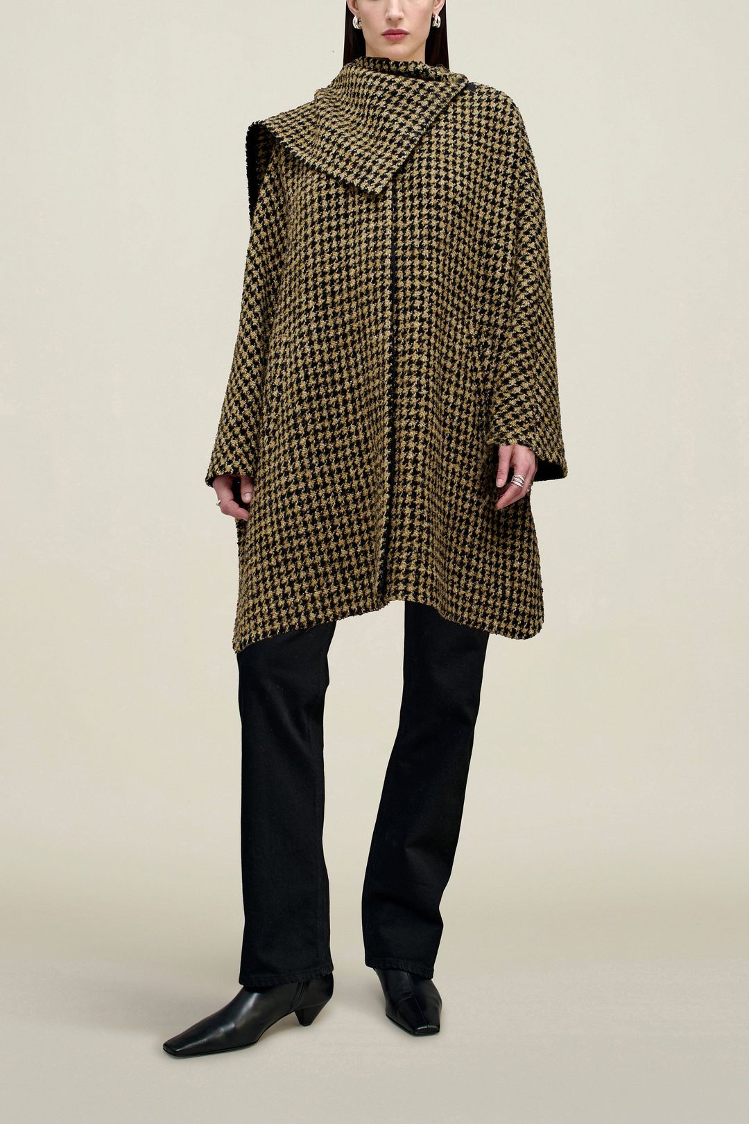 Navi Scarf Cape in Novelty Wool