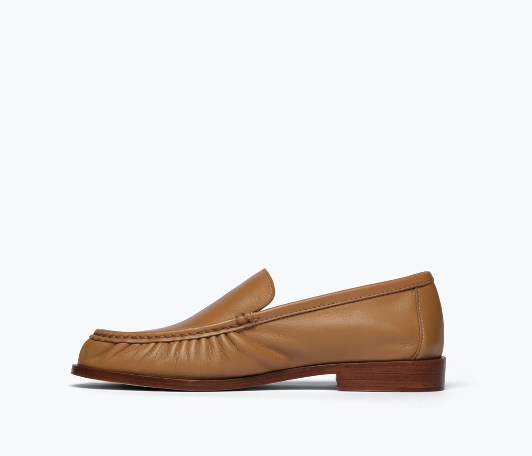 LEIGHTON SOFT LEATHER LOAFER #5