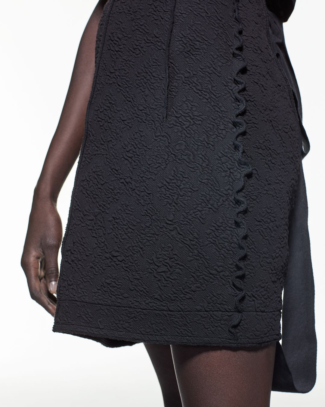 FLORAL CLOQUE V-NECK BOW DRESS - BLACK #4