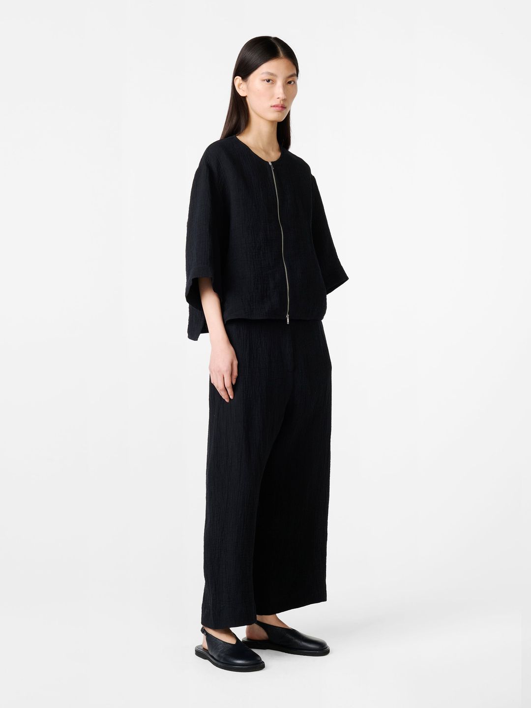 Chalco Linen Pant in Darkest Navy