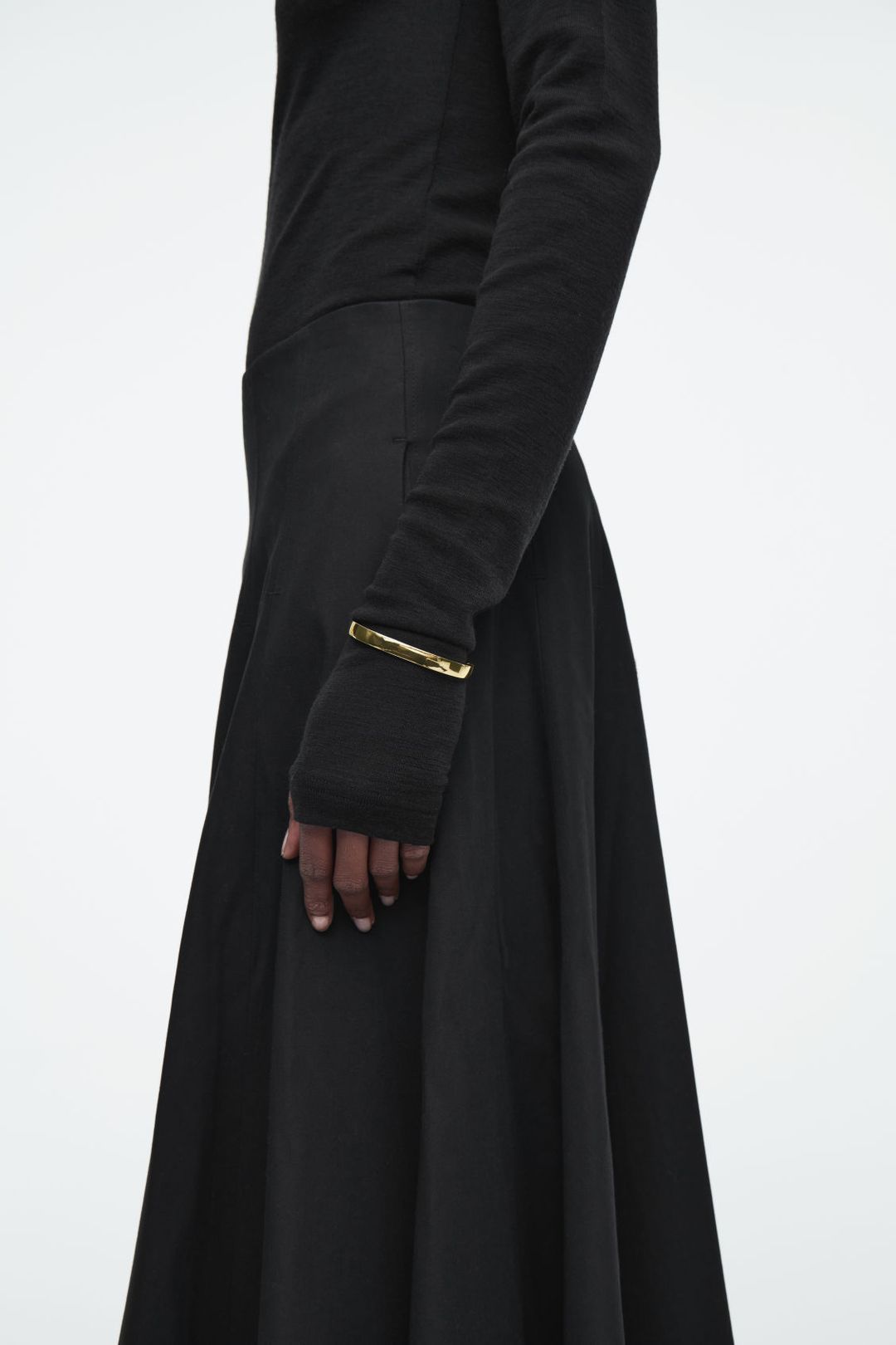 RECYCLED BRASS HINGED BANGLE