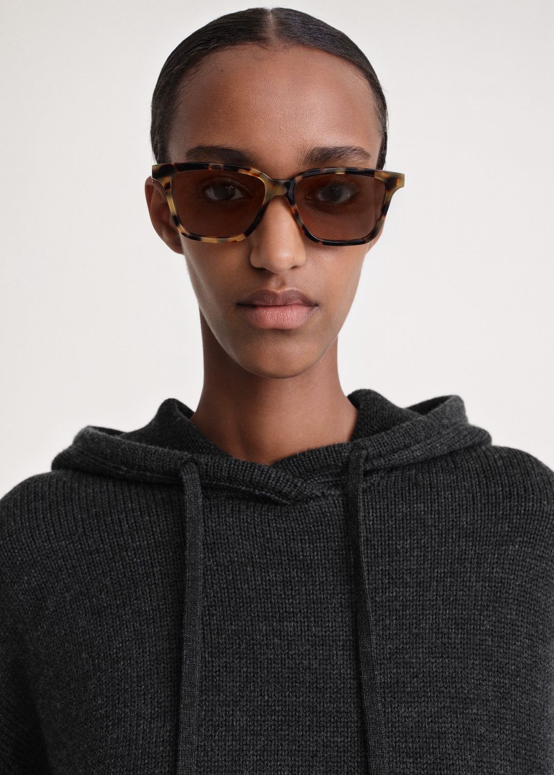 Signature hooded knit charcoal melange #4