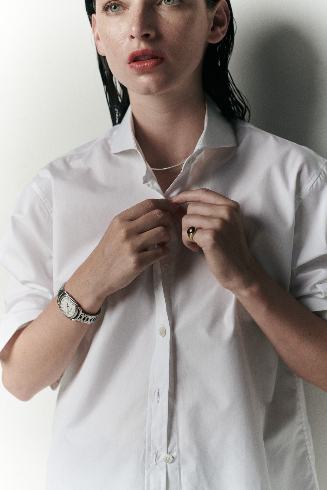 ELEGANT WHITE SHIRT