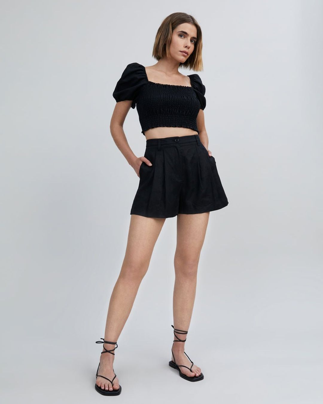 The Oceane Linen Short