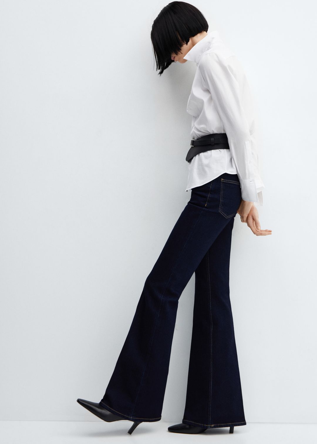 Medium-rise flared jeans #5