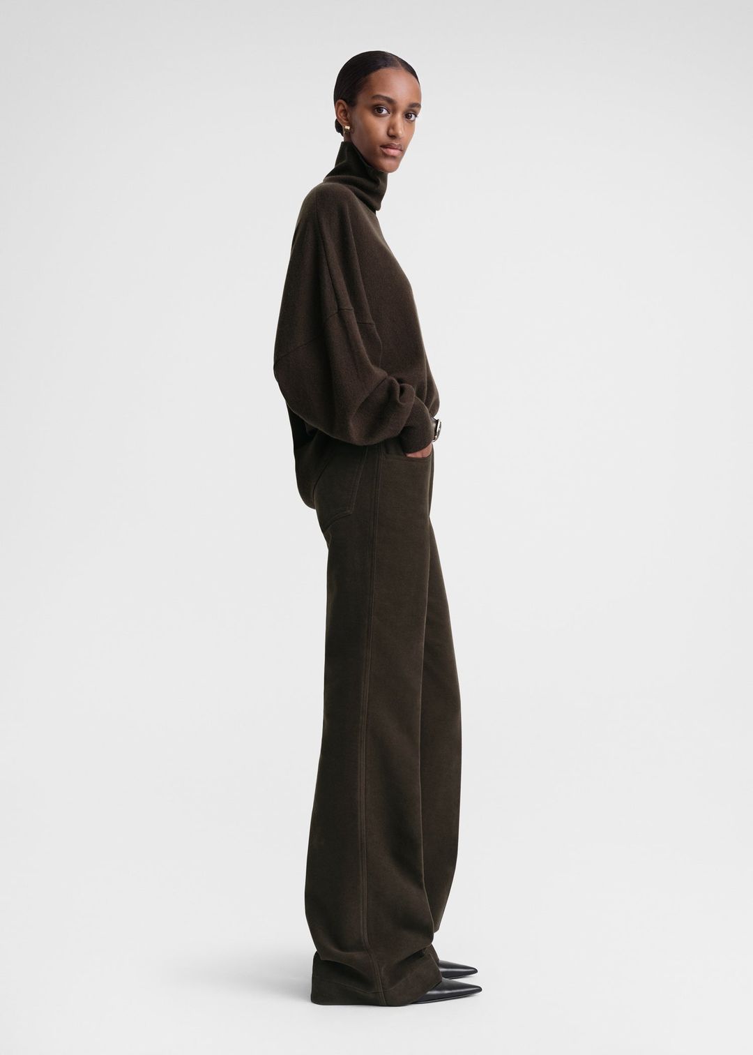 Cashmere turtleneck dark brown