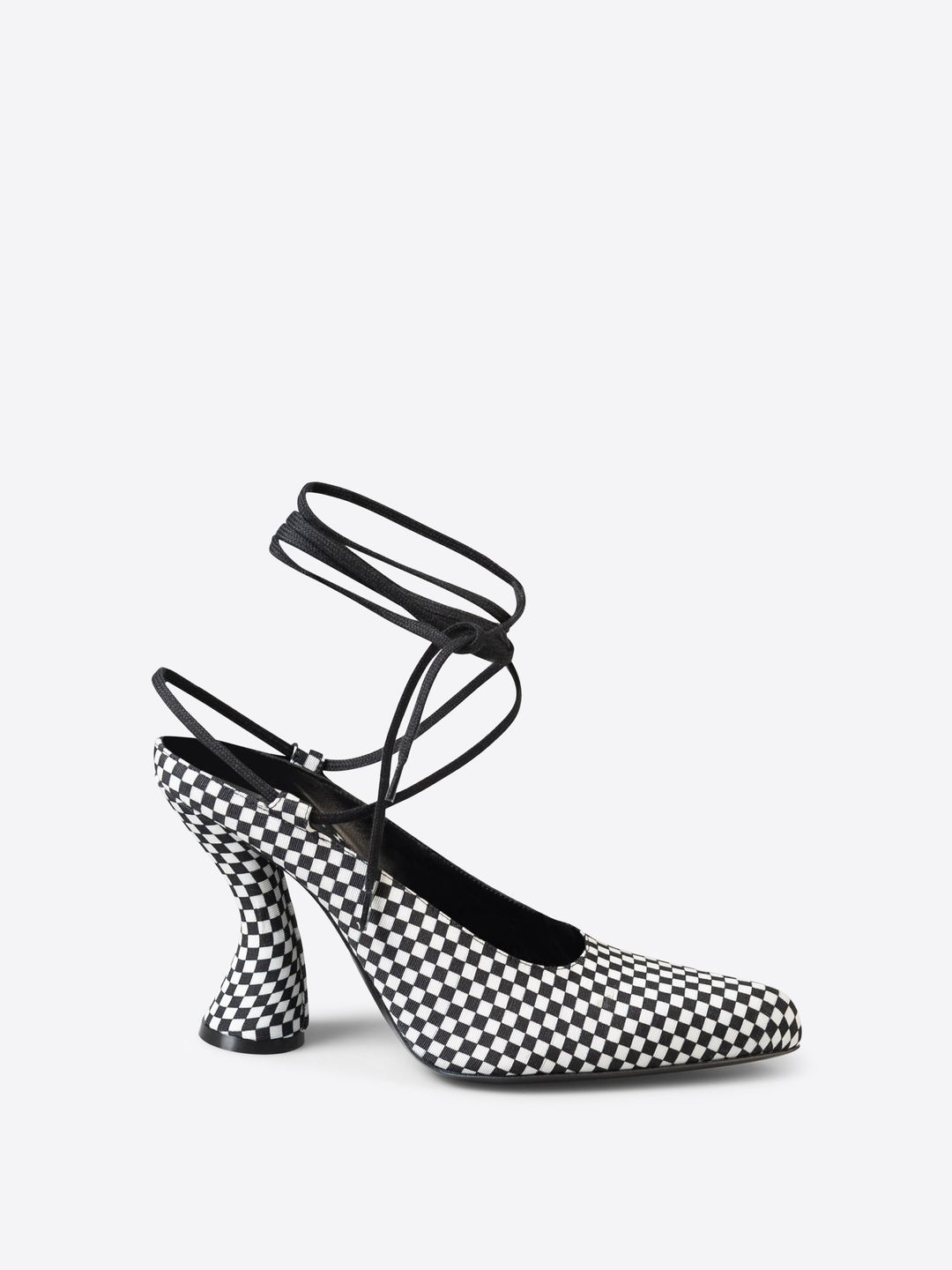 Checkered pumps