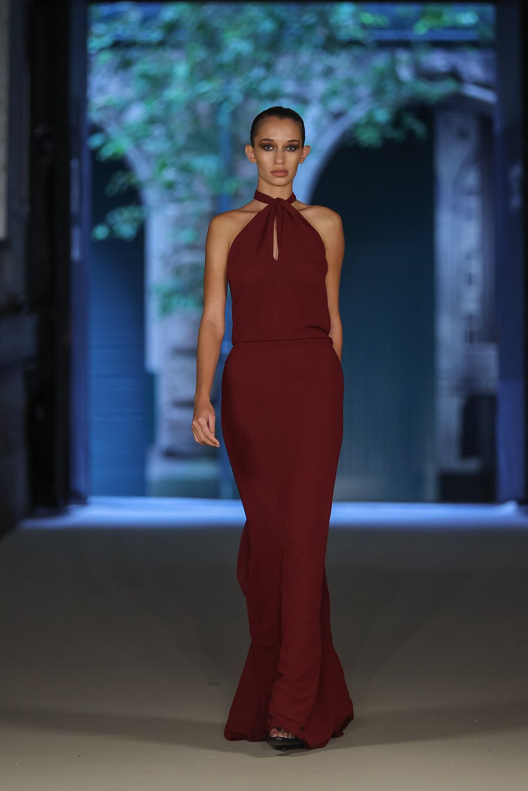 MERLOT GEORGETTE BACKLESS GOWN #4