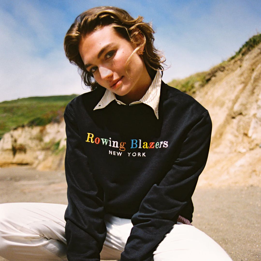 Spellout Crewneck in Black #2