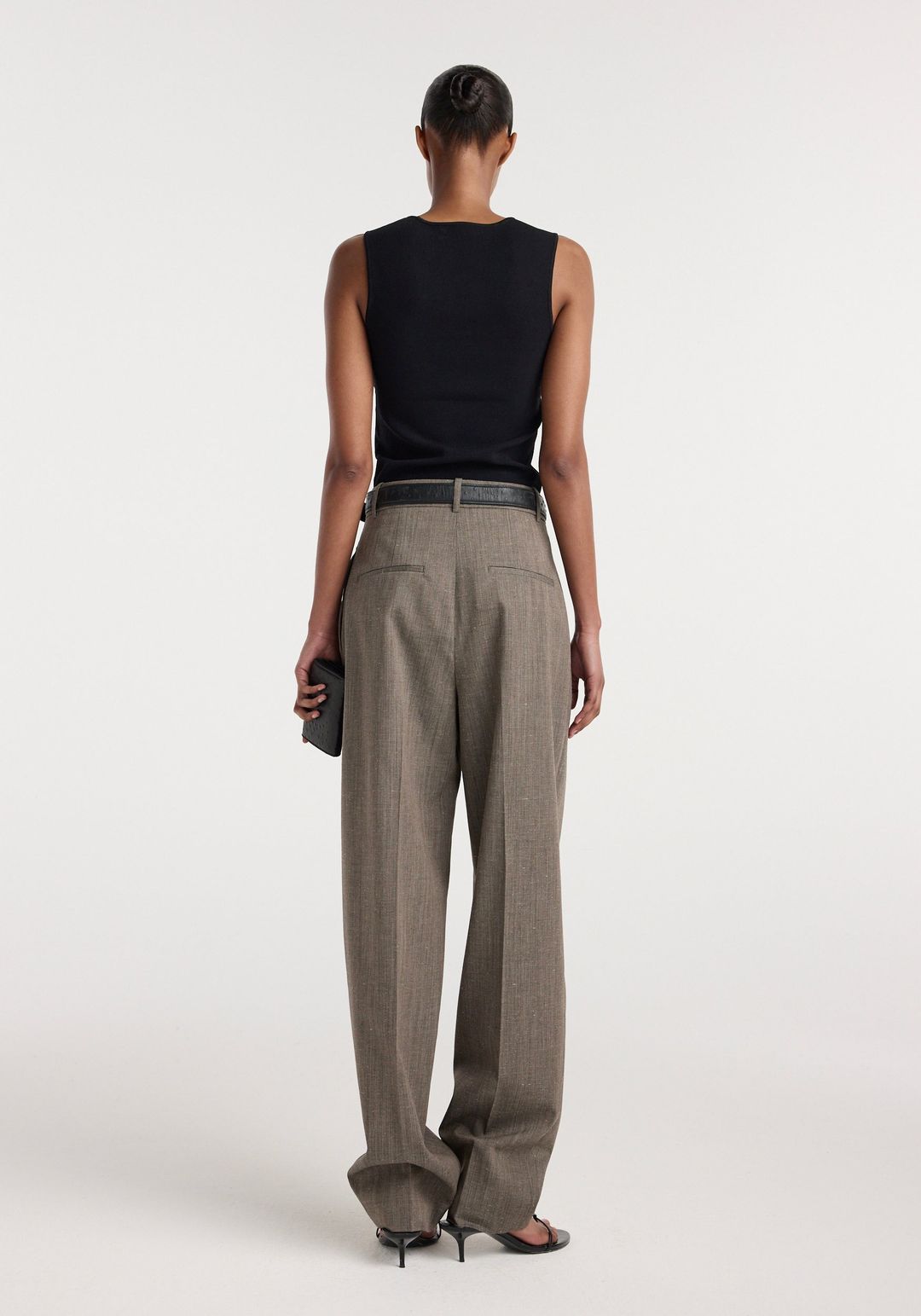 Daria - Single pleat tapered trousers | earth slub #4
