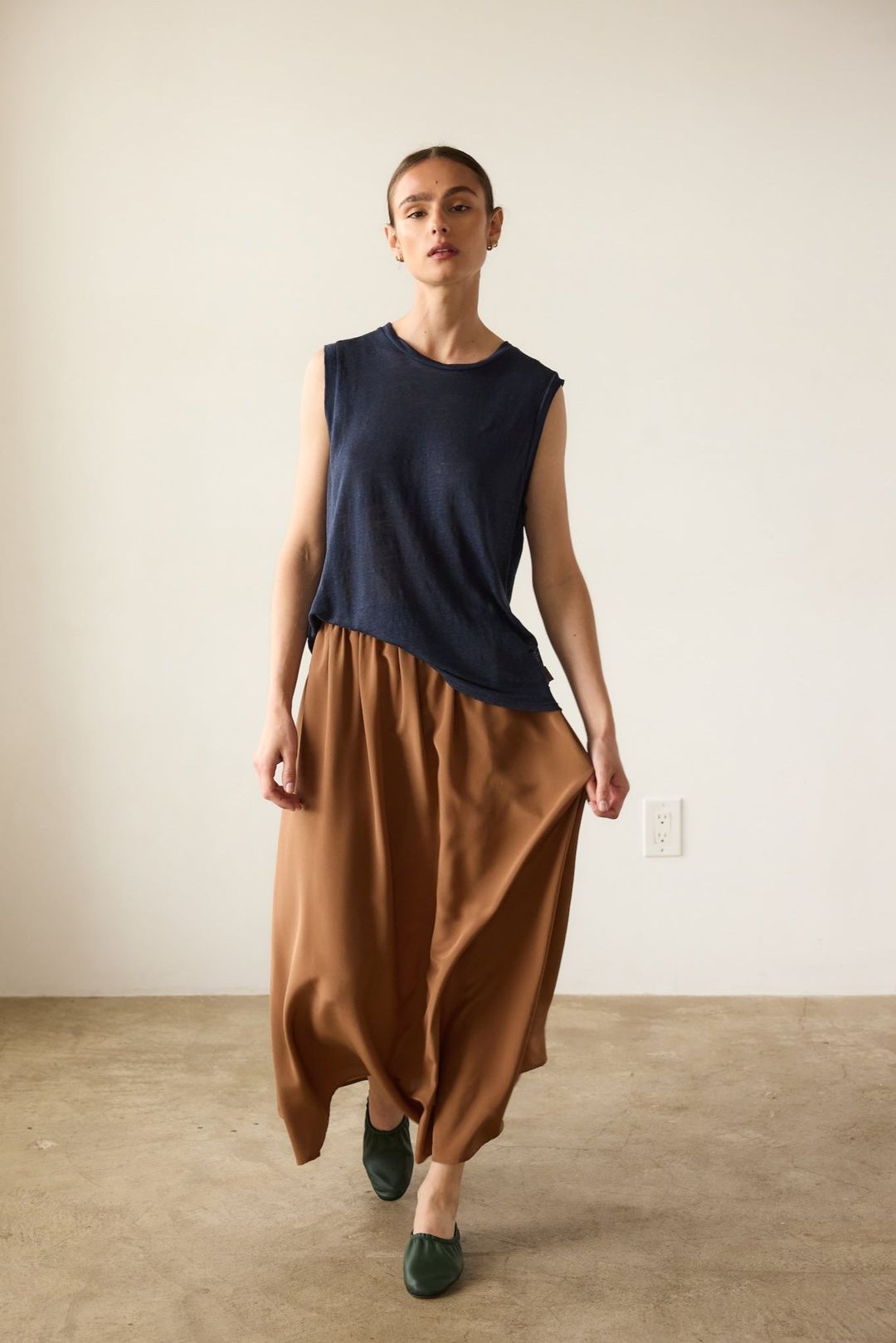 The Midi Swing Skirt in Clay #4