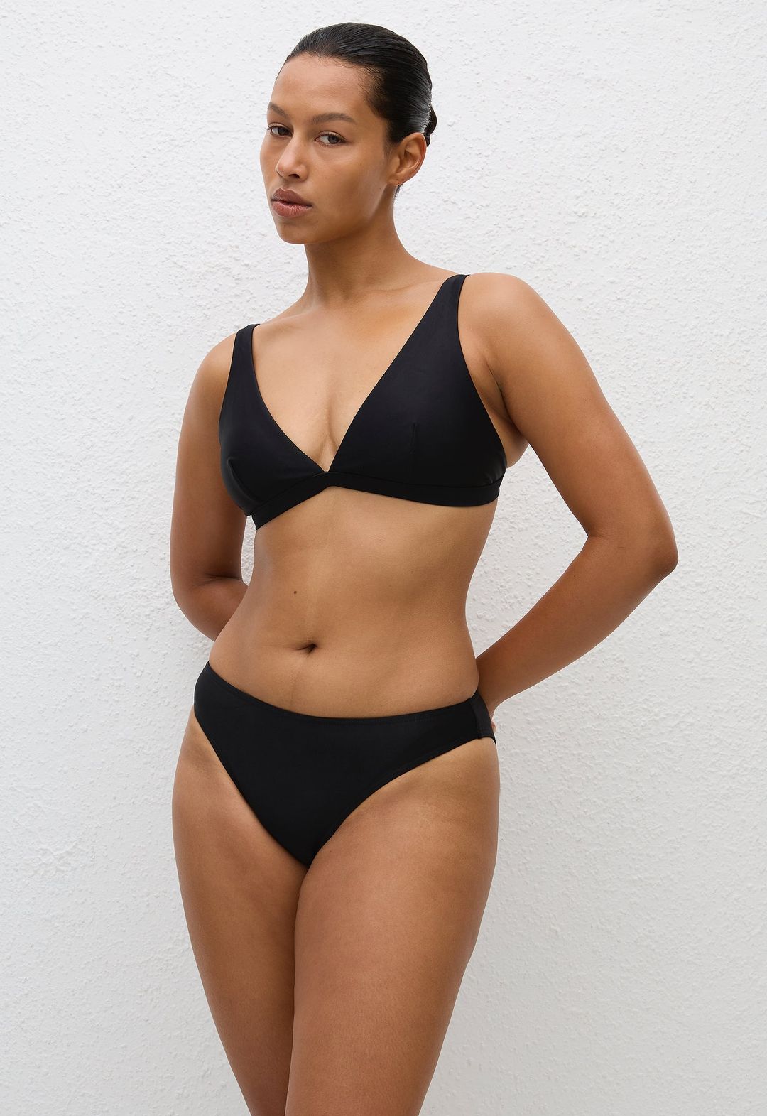 Plunge Top - Deep Black