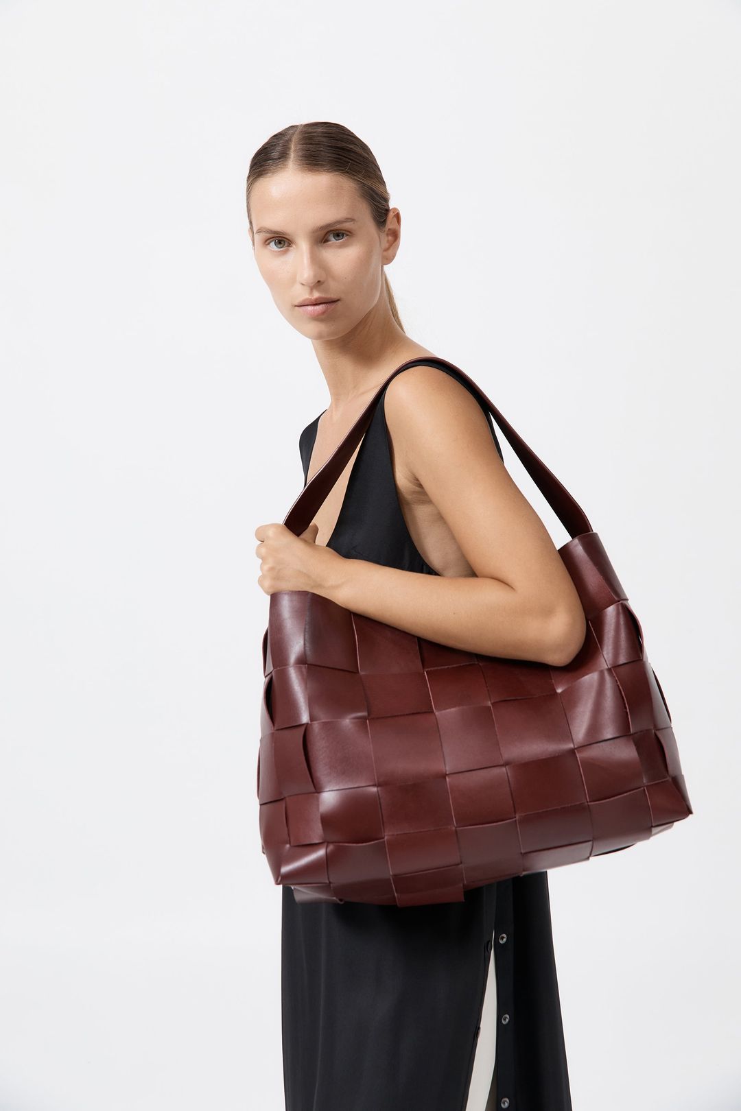 PRE-ORDER: Woven Large Tote - Plum #7