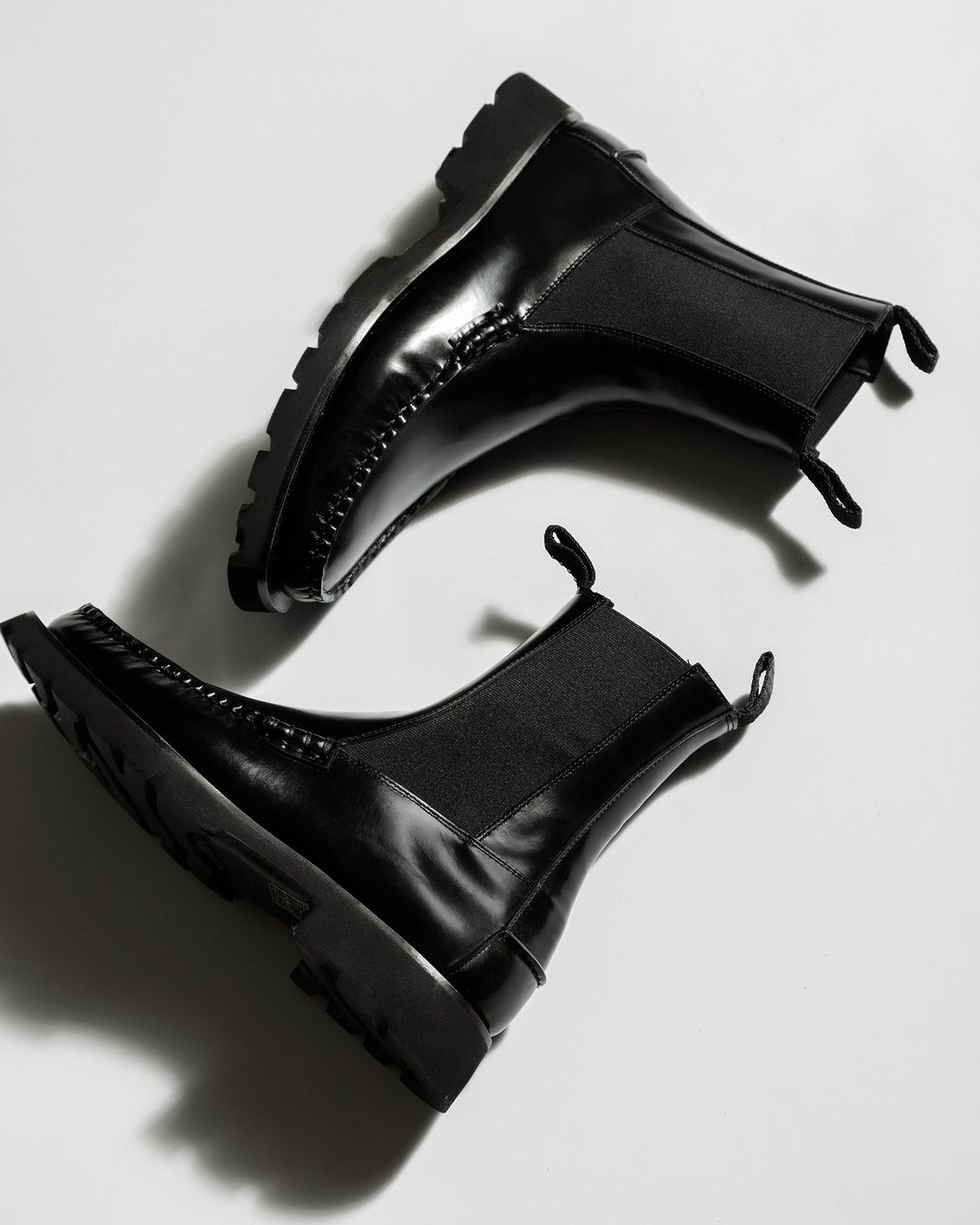 ALDA SPORT - Men's Tread Sole Low-calf Chelsea Boot