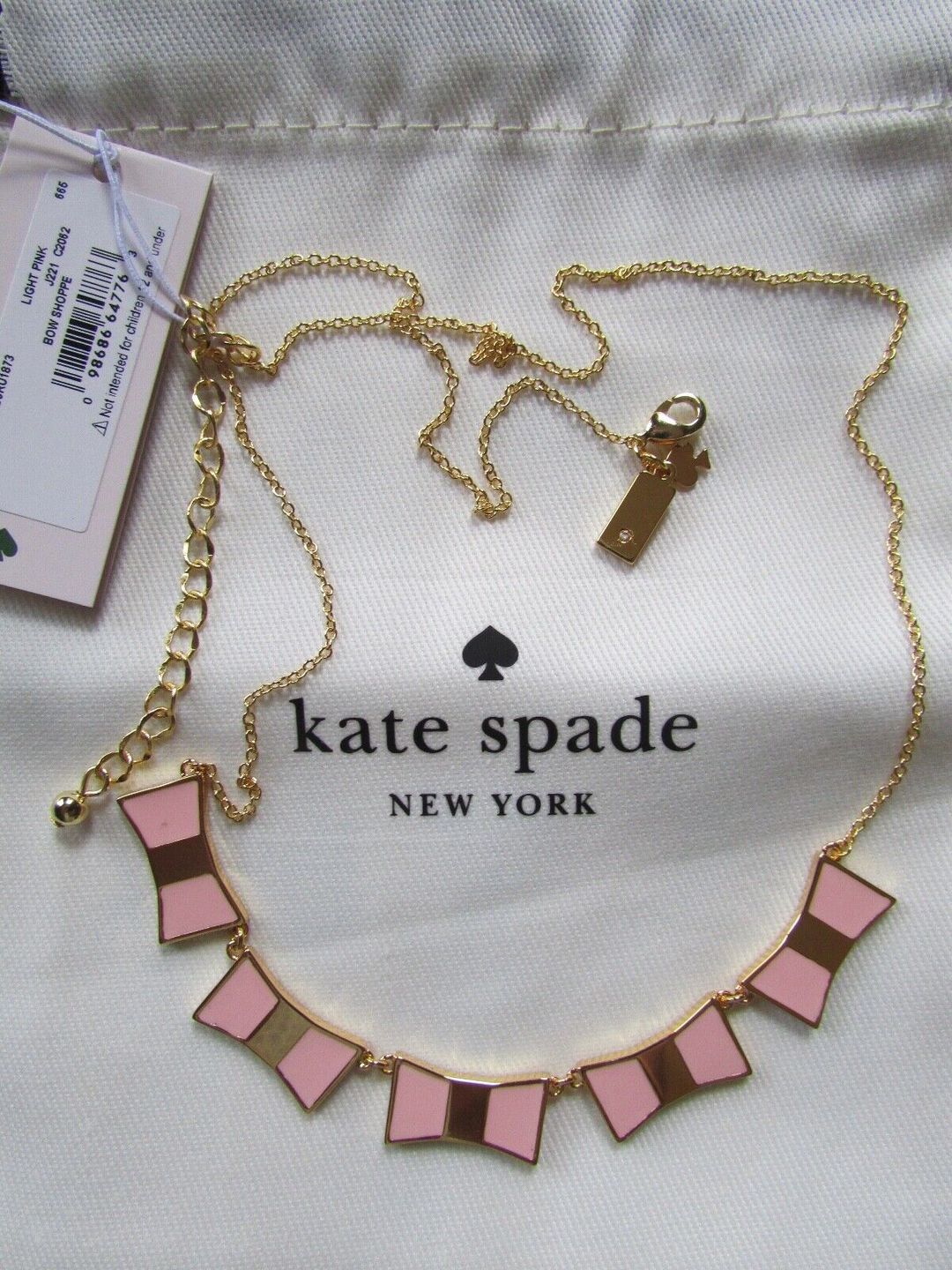 bow shoppe row necklace
