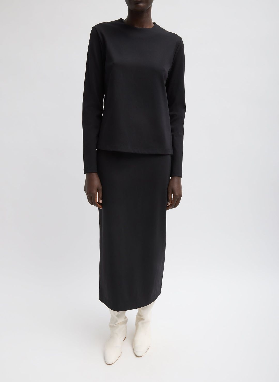 Compact Ultra Stretch Knit Pencil Skirt
