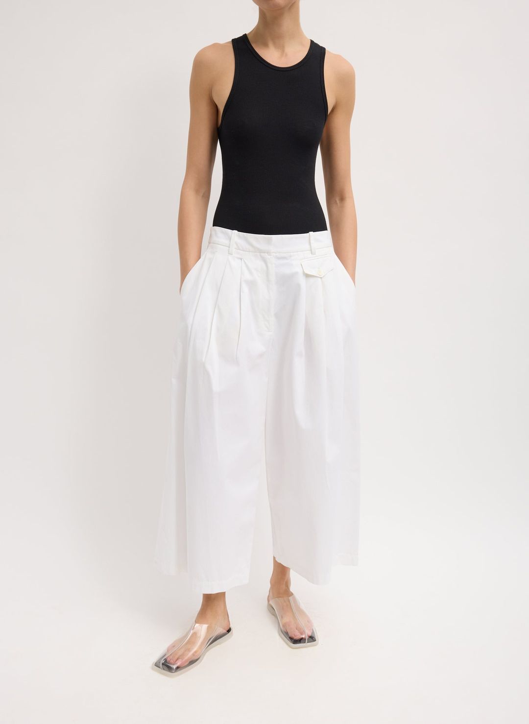 Bio Twill Triple Pleat Cropped Pant