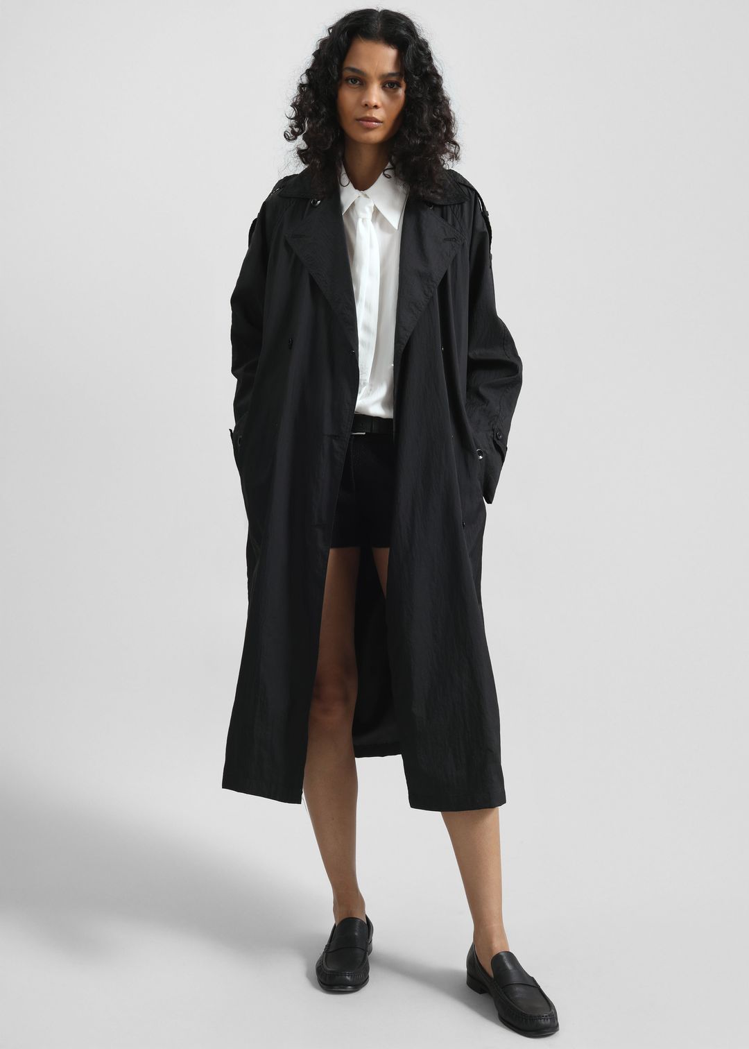 Tarnby Light Trench - Black