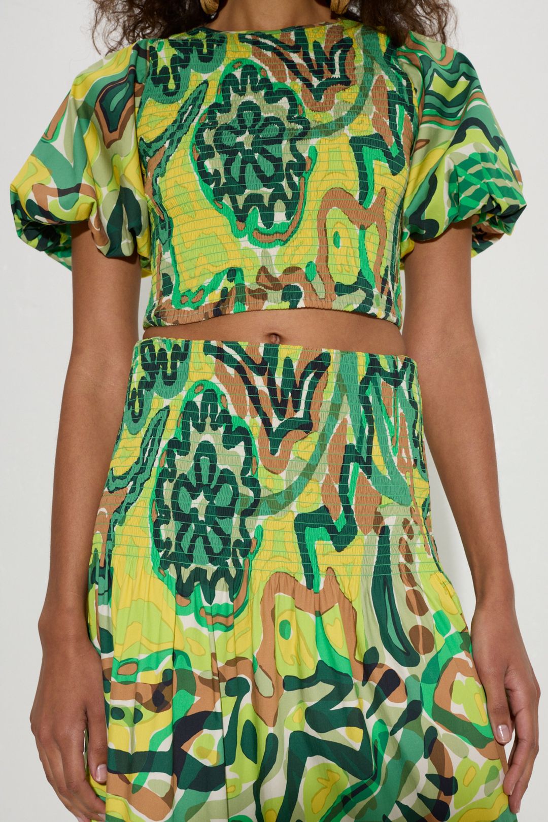 Vida Poplin Top in Abstract Green Floral Print #7