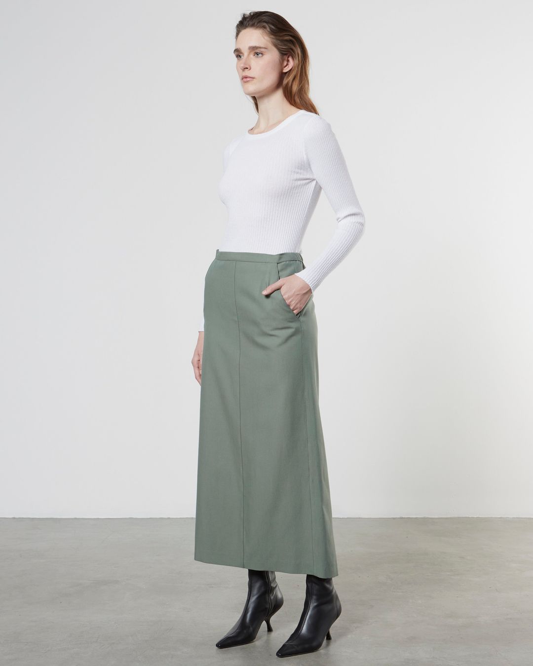 Scalloped L/S Crew | White