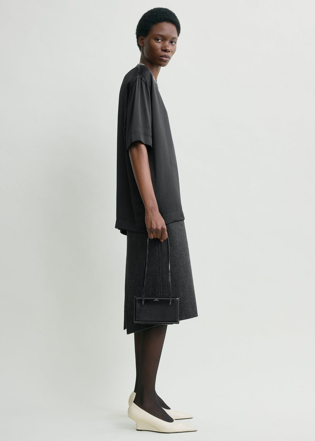 Satin tee black