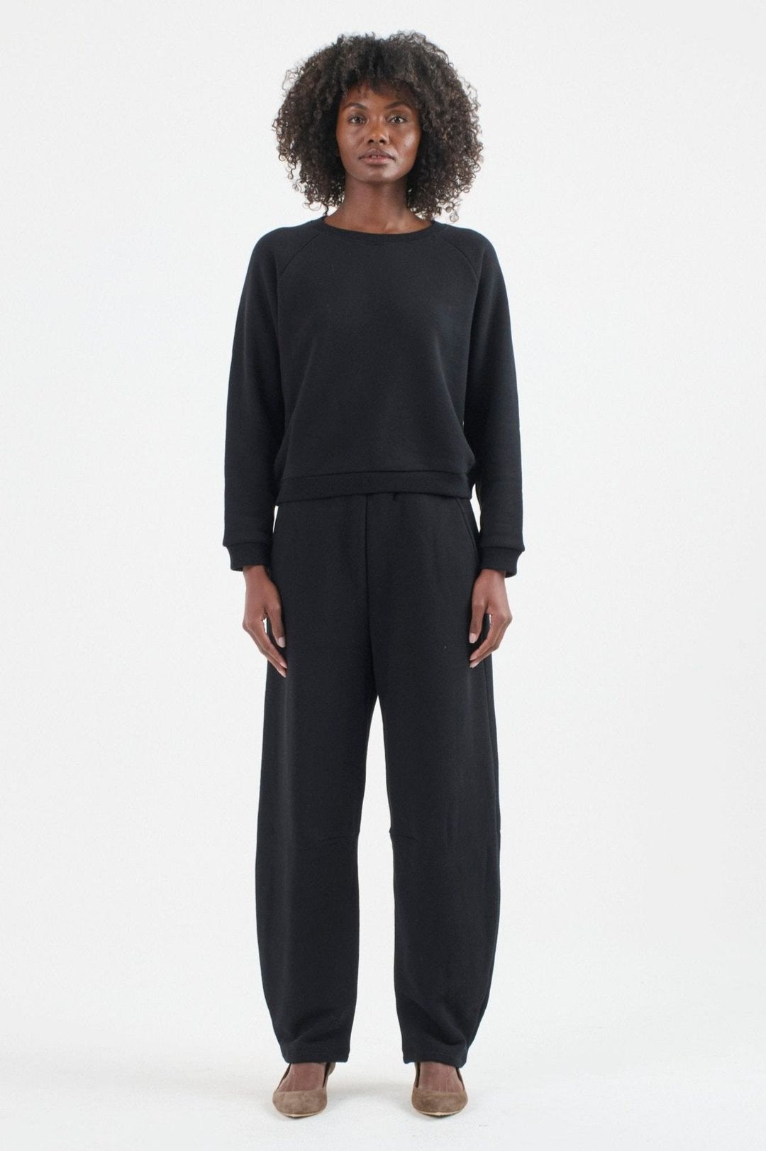 The Arc Lounge Pant in Black