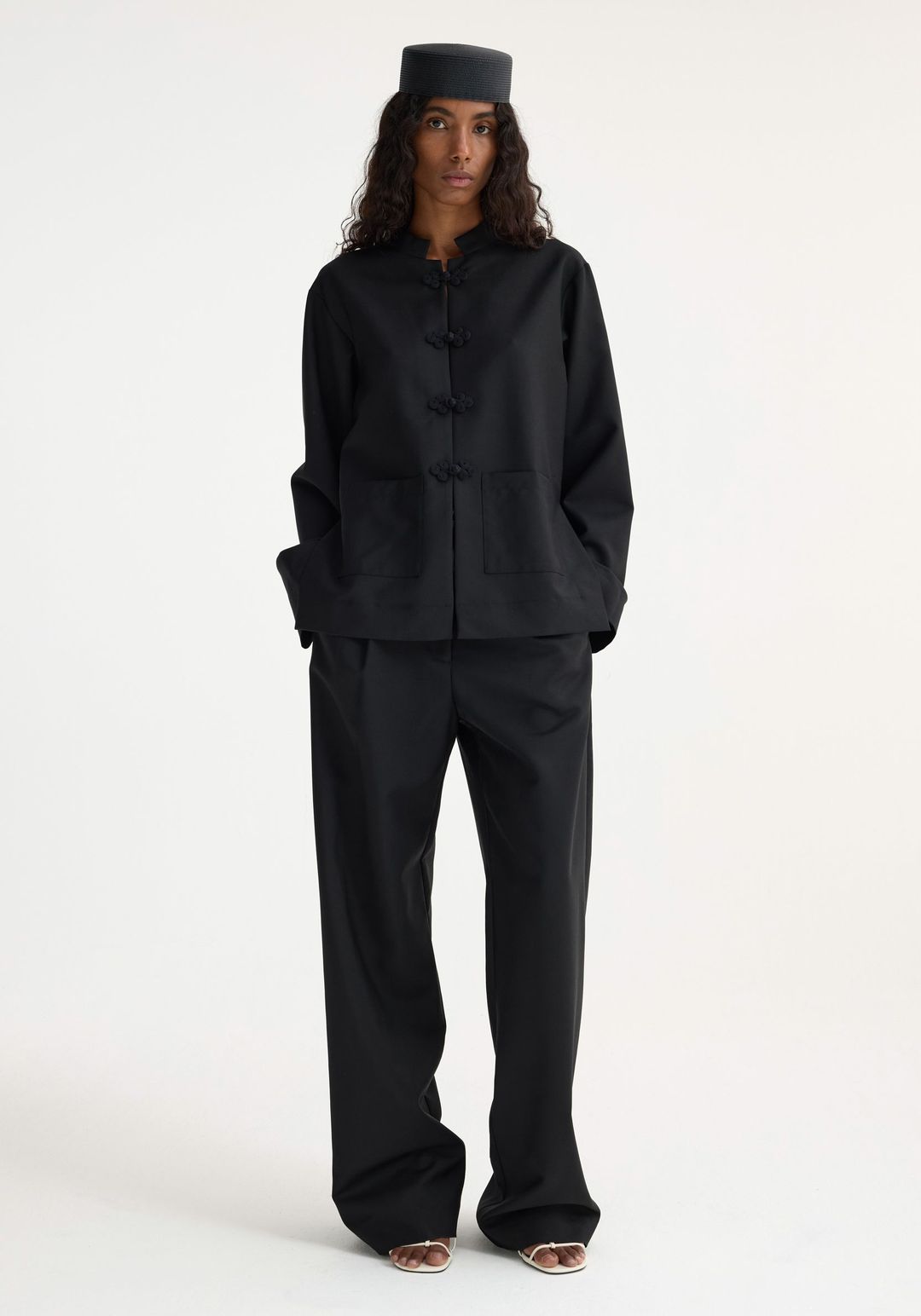 Pankou closure jacket | black