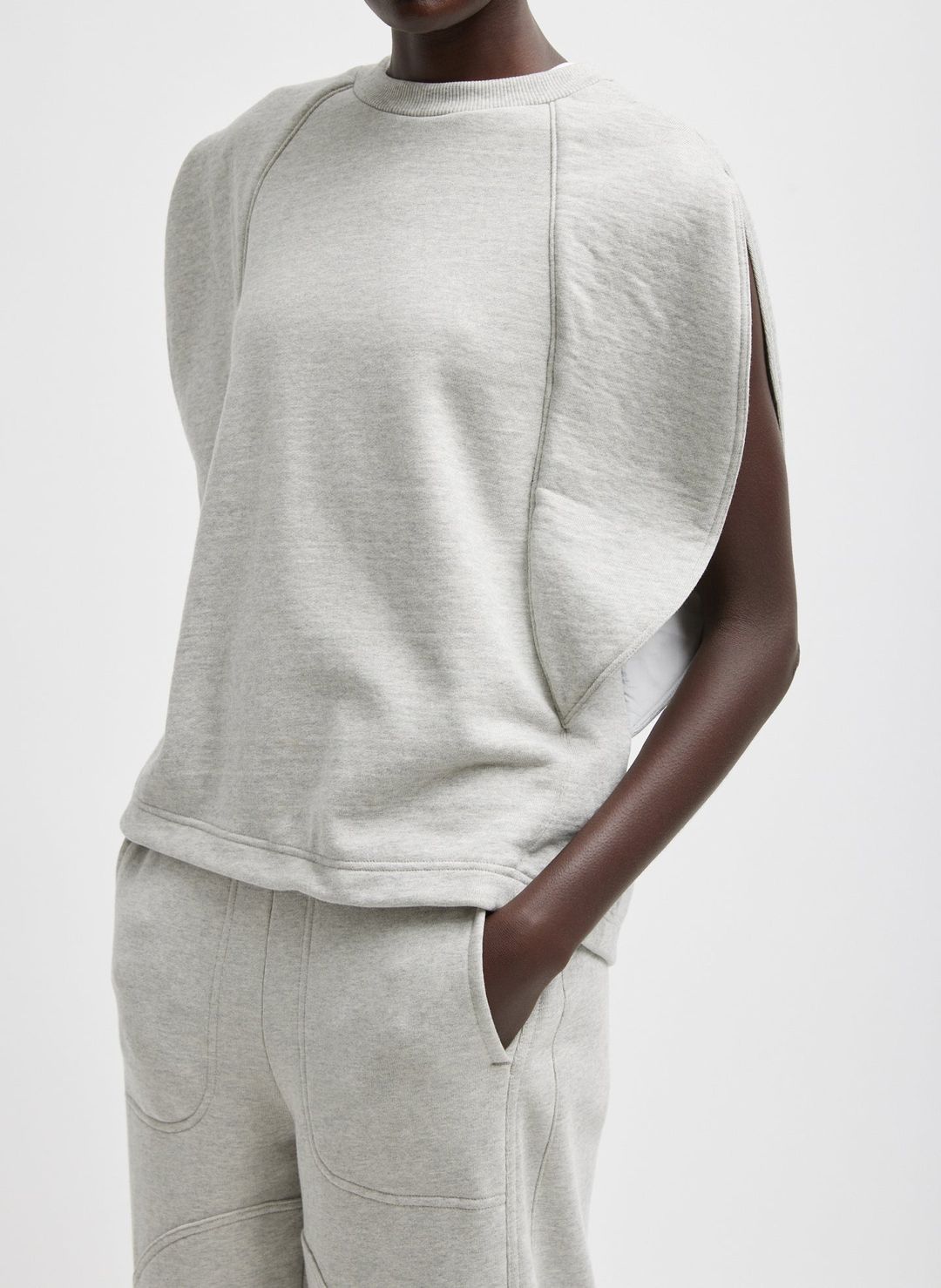 Rounded Sweatshirt