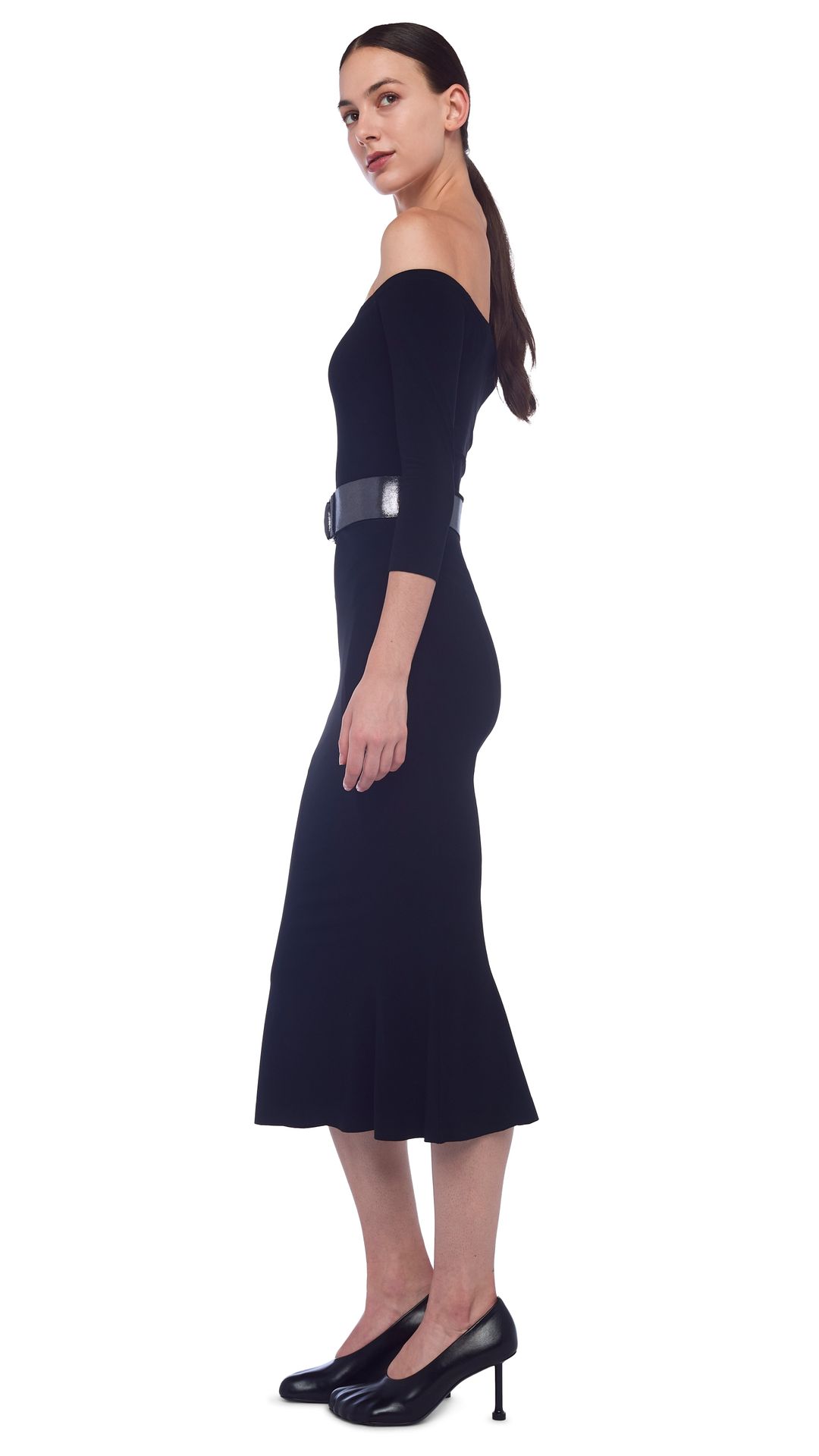 OFF SHOULDER FISHTAIL DRESS