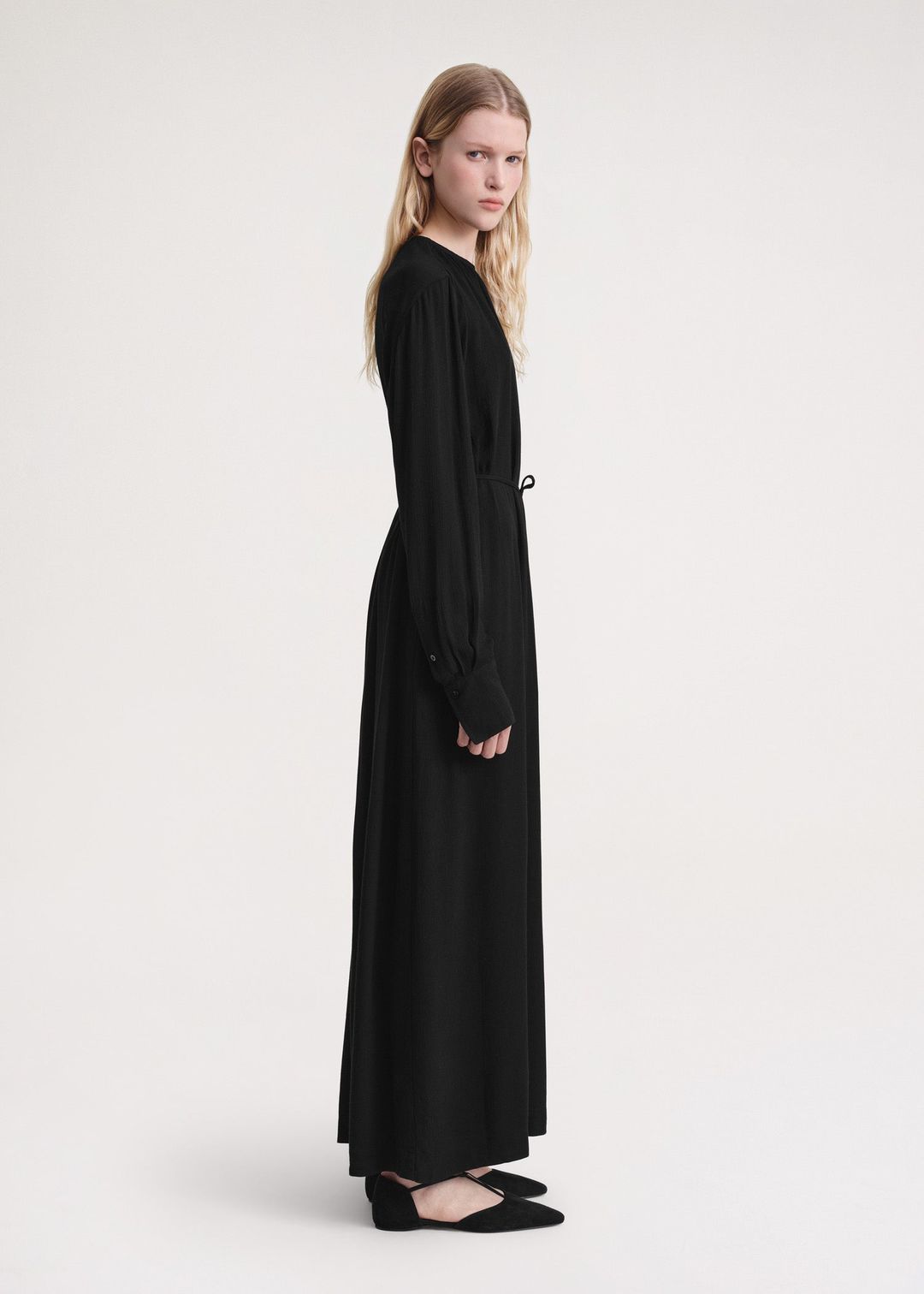 Gathered-neck crepe dress black