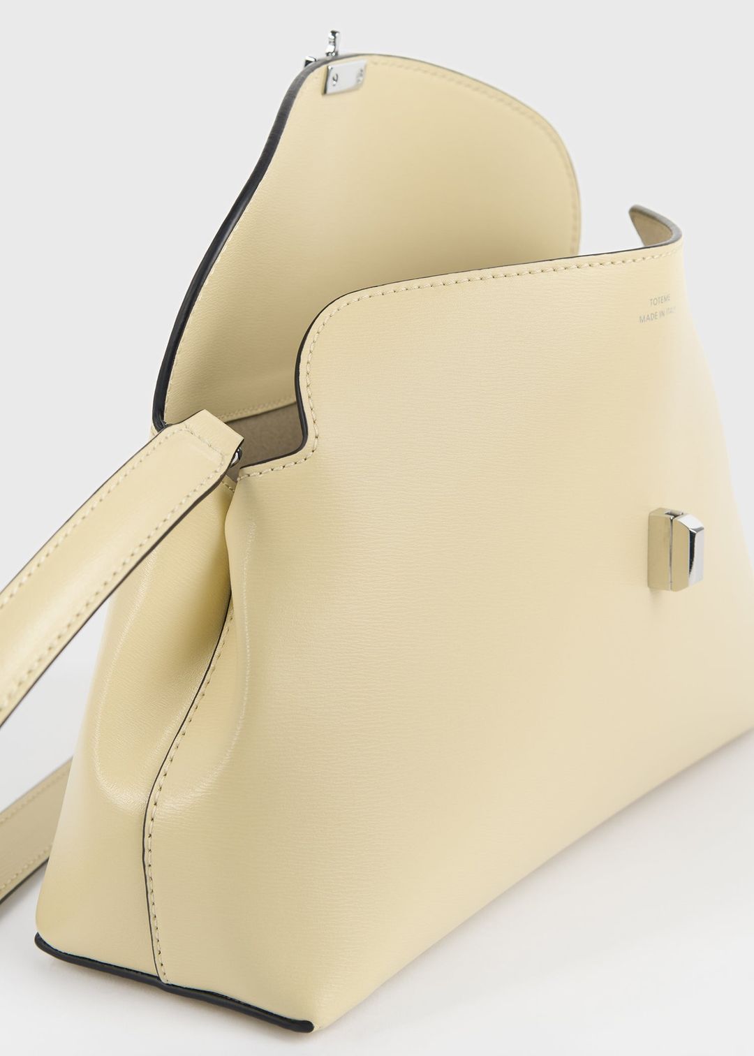 T-lock leather clutch champagne #7