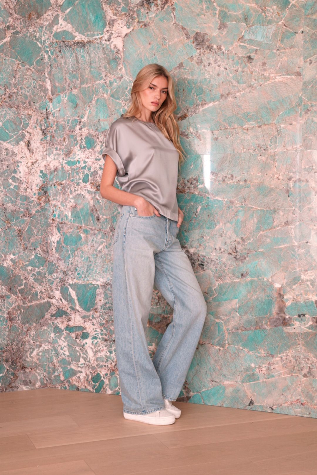 NESSA RELAXED CUFFED SILK T-SHIRT | FOGGY #7