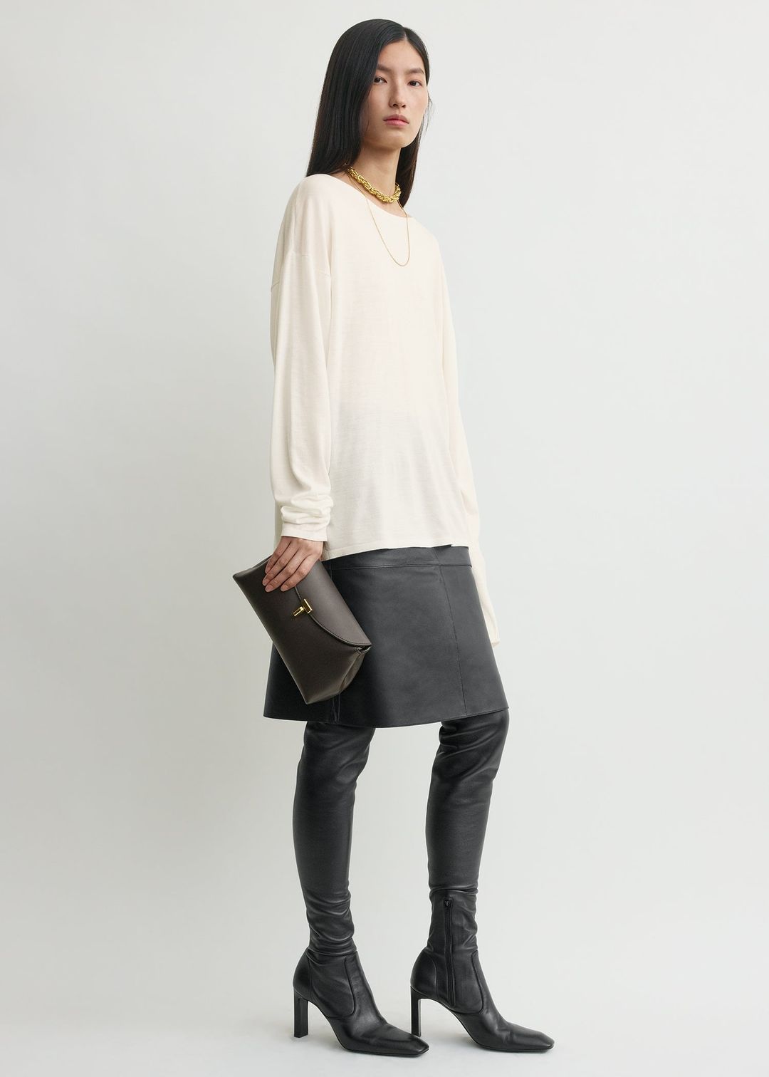 T-lock leather clutch bark